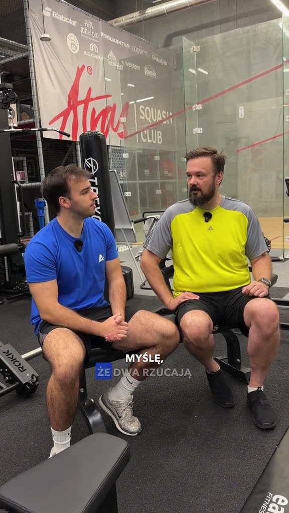 Kamil, ból bioder i kręgosłupa przy pracy w biurze